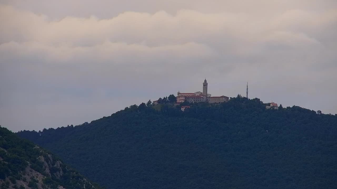 Nova Gorica und Görz: Atemberaubende Aussicht vom Franziskanerkloster Kostanjevica