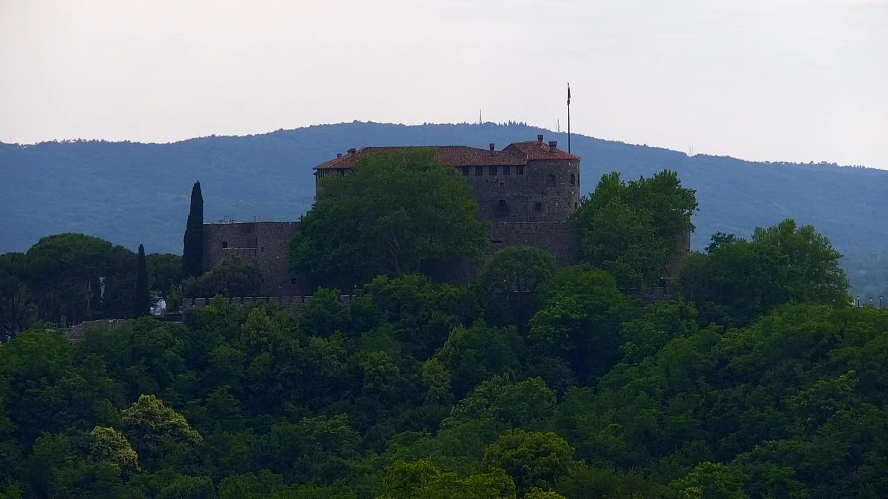 Nova Gorica und Görz: Atemberaubende Aussicht vom Franziskanerkloster Kostanjevica