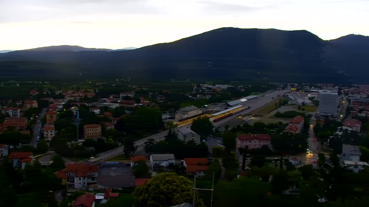 Nova Gorica i Gorica: Prekrasan Pogled iz Franjevačkog Samostana Kostanjevica
