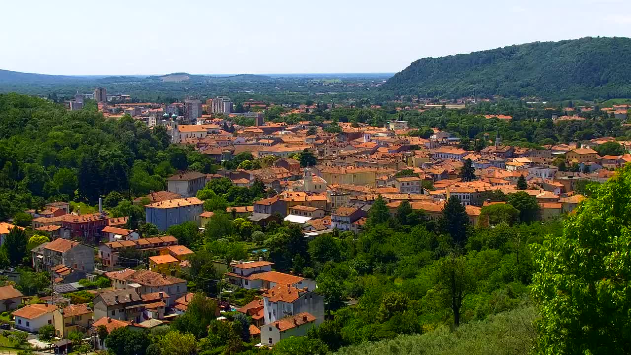Nova Gorica y Gorizia: Impresionantes Vistas desde el Monasterio Franciscano de Kostanjevica