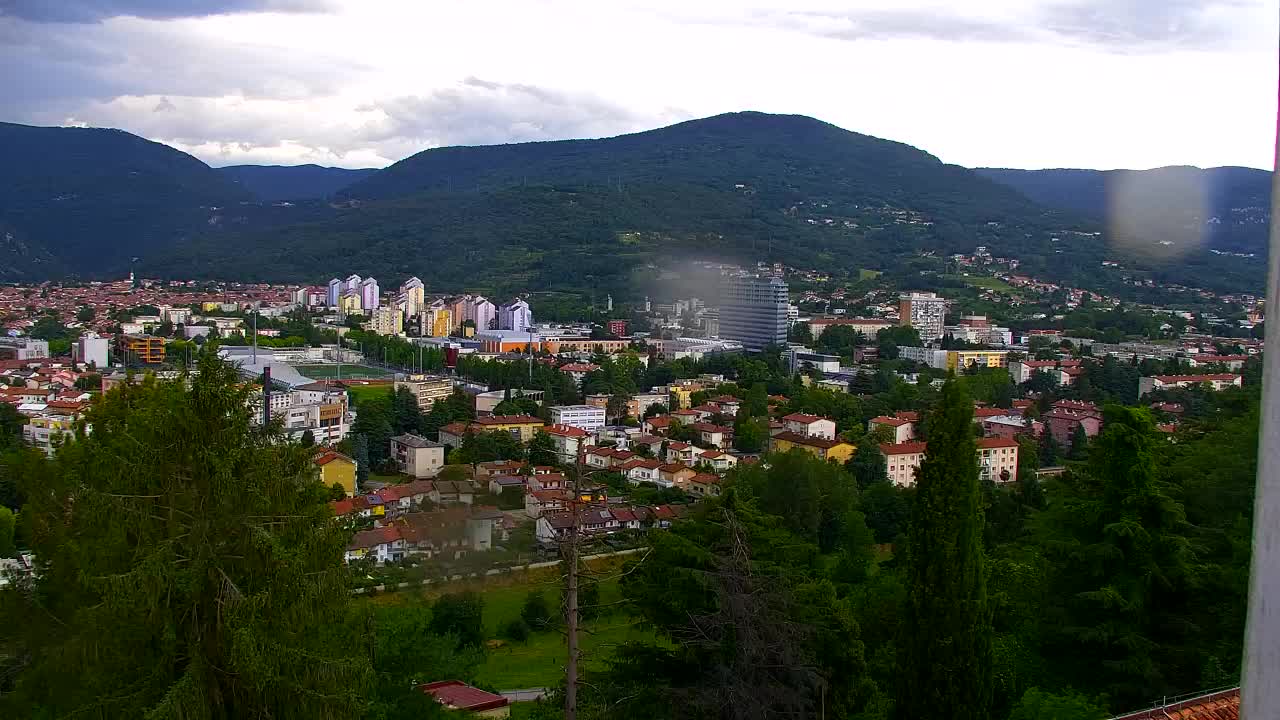 Nova Gorica y Gorizia: Impresionantes Vistas desde el Monasterio Franciscano de Kostanjevica