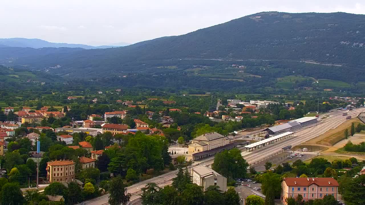 Nova Gorica y Gorizia: Impresionantes Vistas desde el Monasterio Franciscano de Kostanjevica