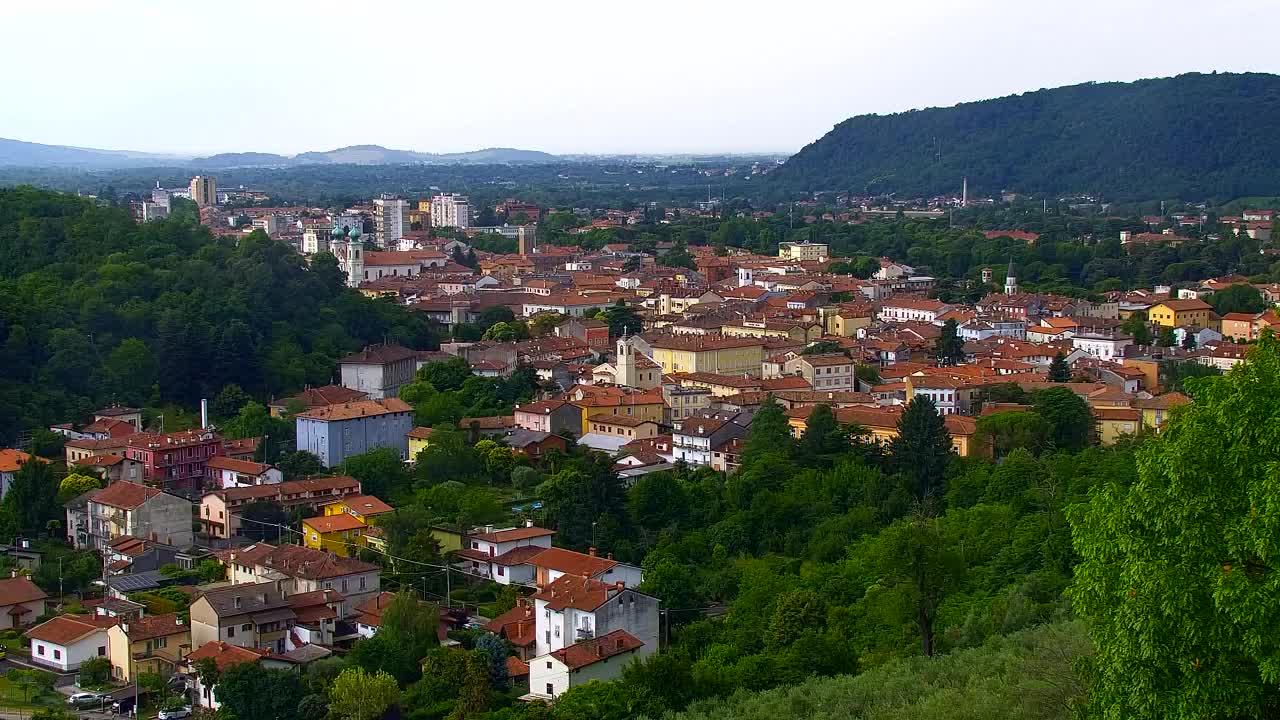 Nova Gorica i Gorica: Prekrasan Pogled iz Franjevačkog Samostana Kostanjevica