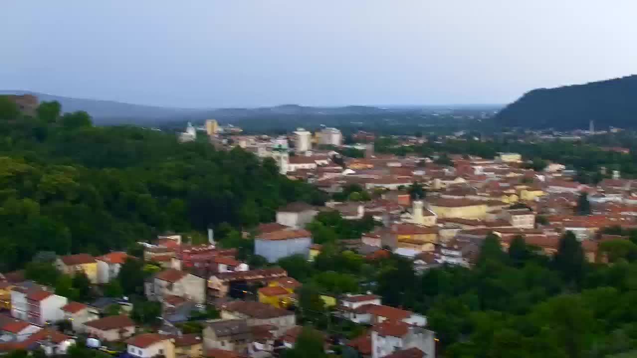 Nova Gorica i Gorica: Prekrasan Pogled iz Franjevačkog Samostana Kostanjevica