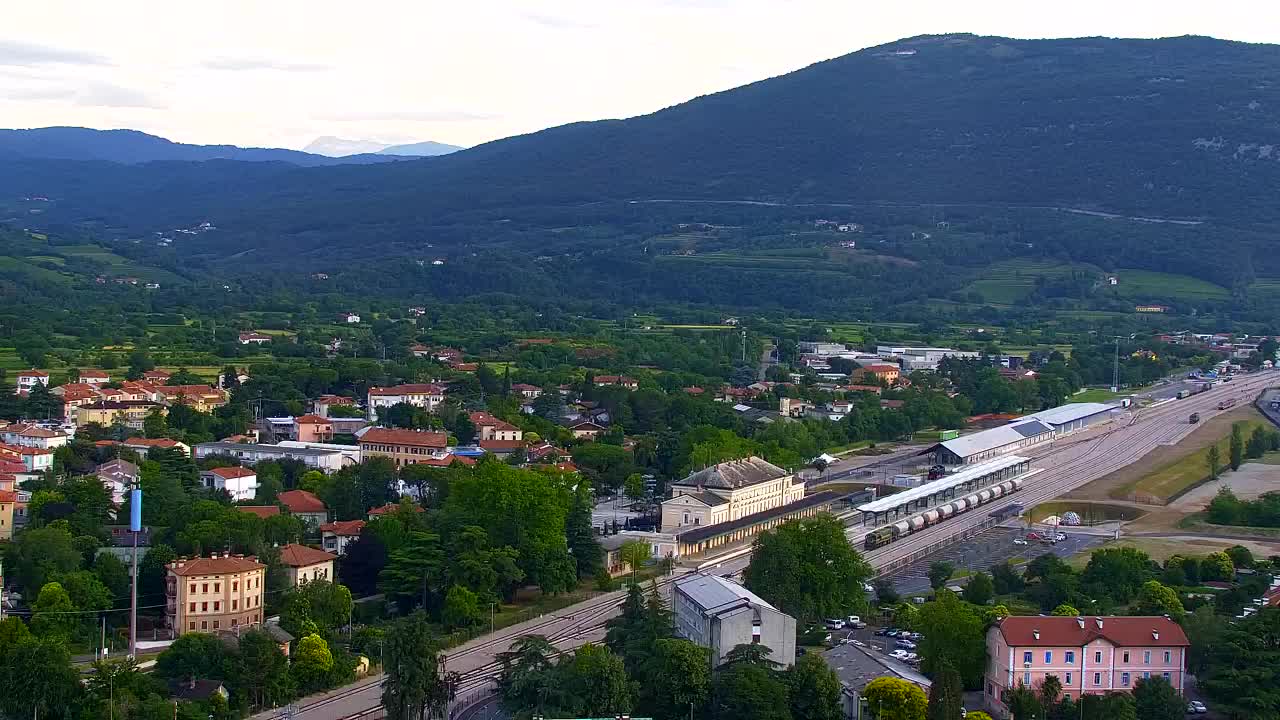 Nova Gorica i Gorica: Prekrasan Pogled iz Franjevačkog Samostana Kostanjevica