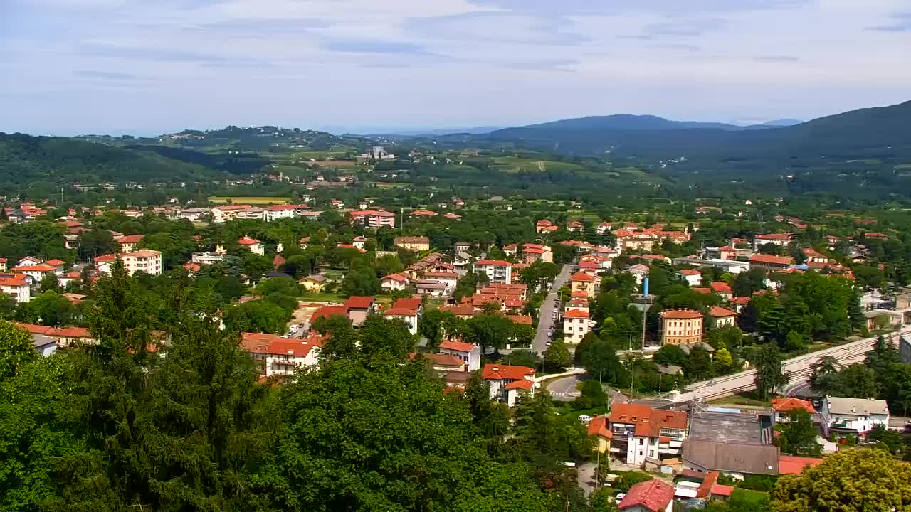 Nova Gorica y Gorizia: Impresionantes Vistas desde el Monasterio Franciscano de Kostanjevica