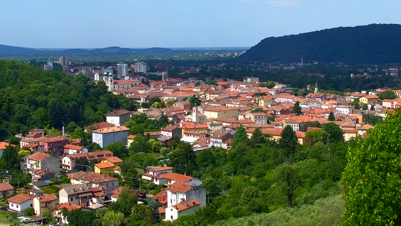 Nova Gorica y Gorizia: Impresionantes Vistas desde el Monasterio Franciscano de Kostanjevica