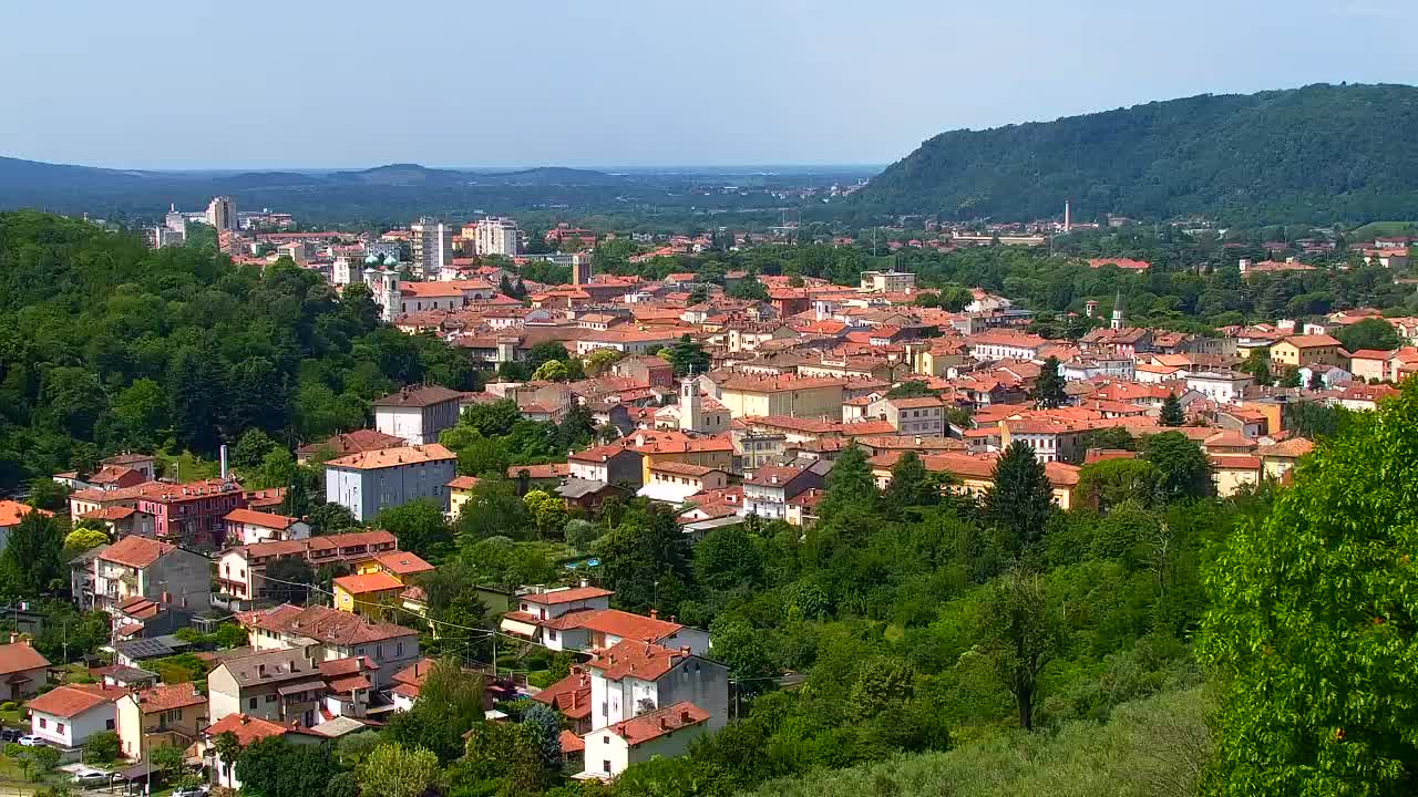 Nova Gorica e Gorizia: Panorama Mozzafiato dal Convento Francescano di Castagnevizza