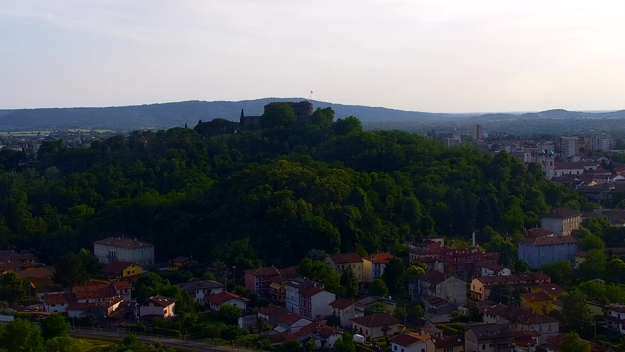 Nova Gorica e Gorizia: Panorama Mozzafiato dal Convento Francescano di Castagnevizza