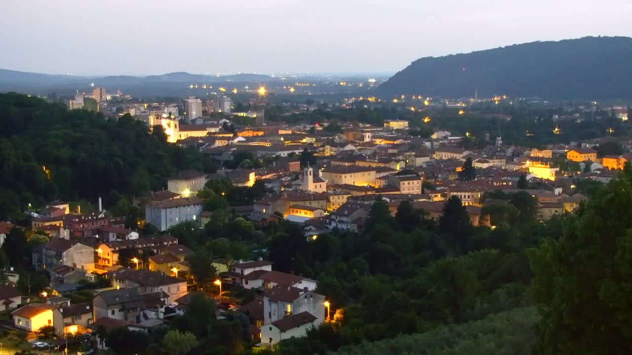 Nova Gorica und Görz: Atemberaubende Aussicht vom Franziskanerkloster Kostanjevica