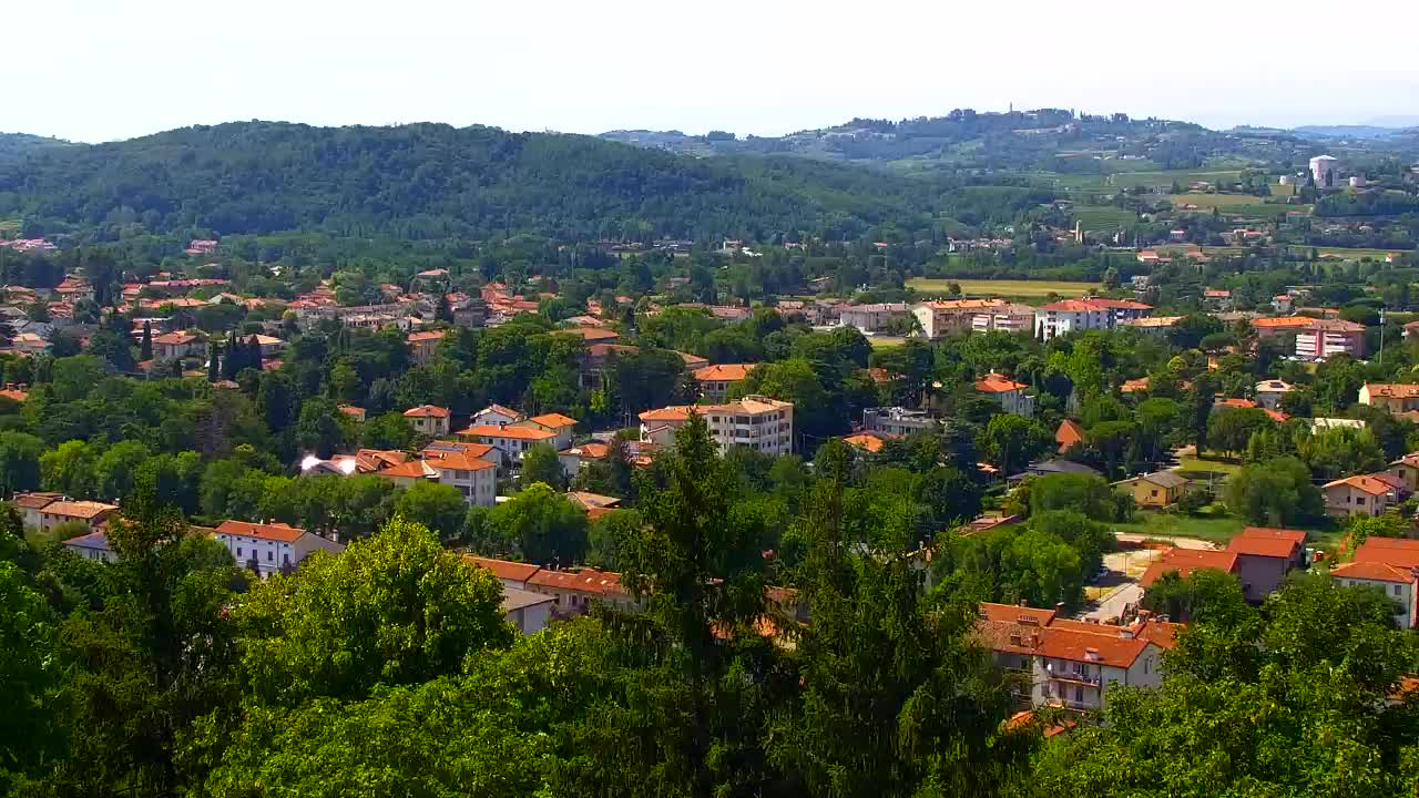 Nova Gorica e Gorizia: Panorama Mozzafiato dal Convento Francescano di Castagnevizza