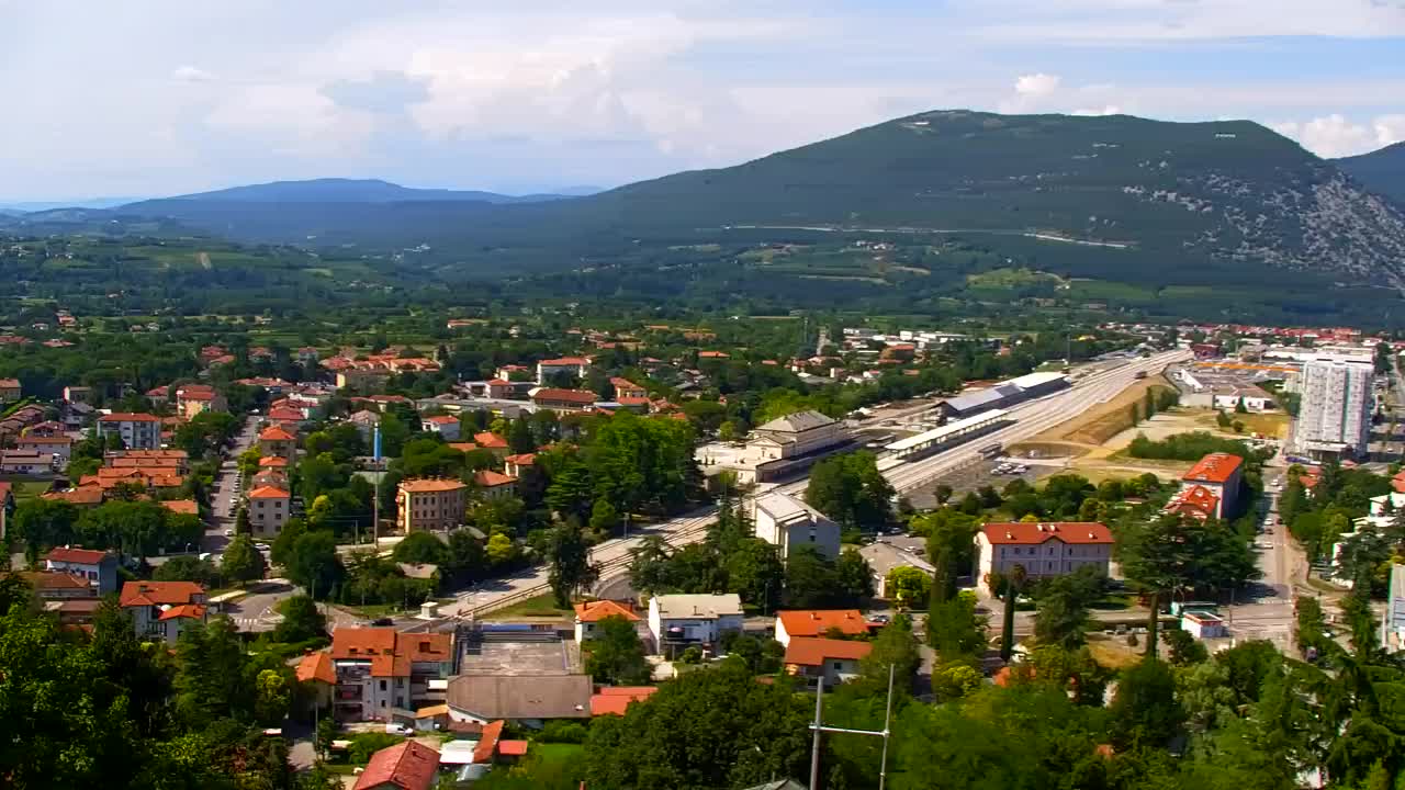 Nova Gorica e Gorizia: Panorama Mozzafiato dal Convento Francescano di Castagnevizza