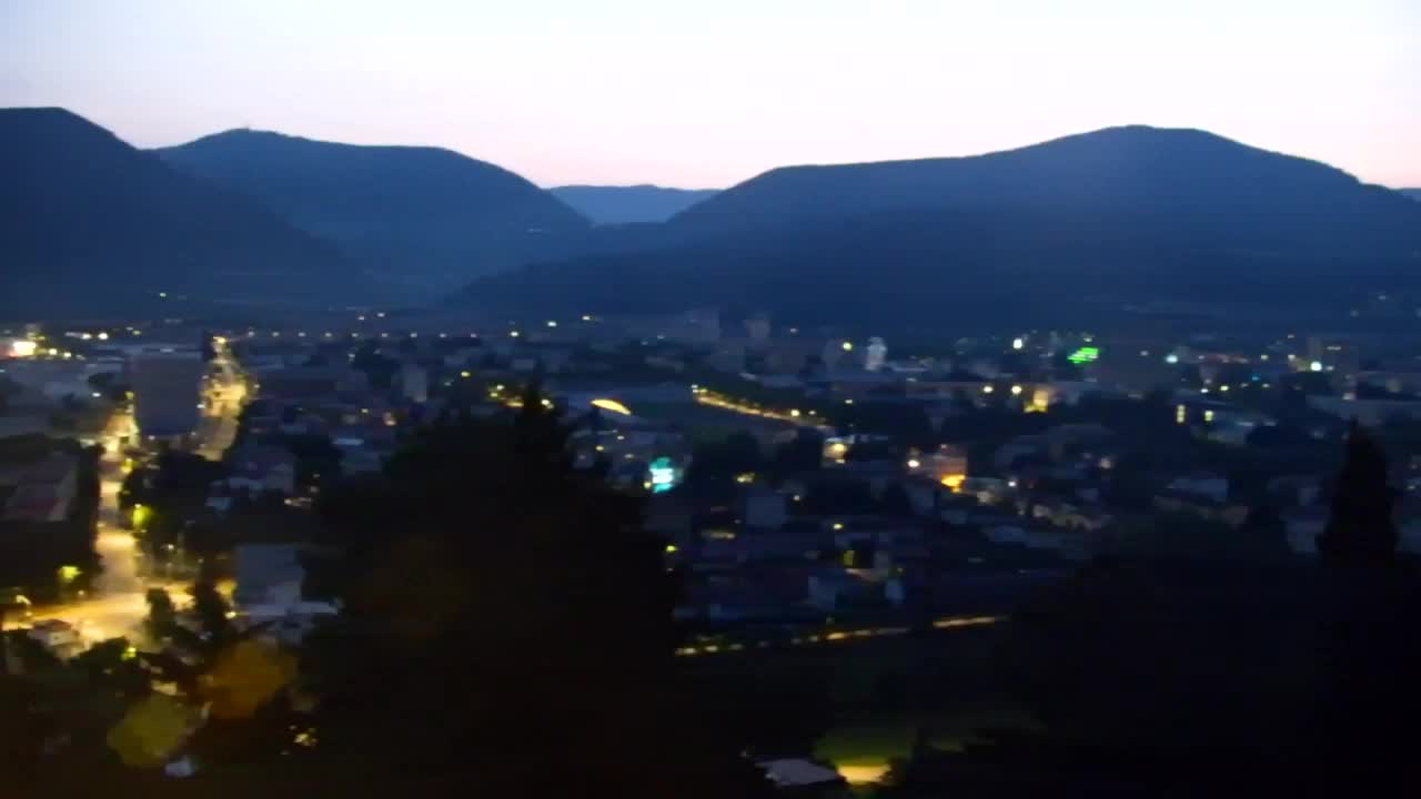 Nova Gorica e Gorizia: Panorama Mozzafiato dal Convento Francescano di Castagnevizza
