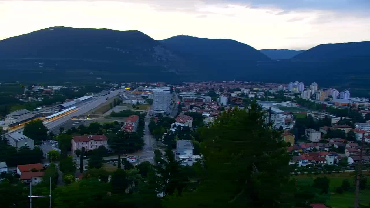 Nova Gorica in Gorica: Čudovit Razgled iz Frančiškanskega Samostana Kostanjevica