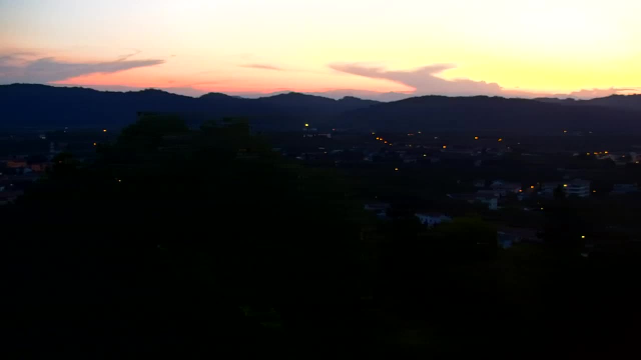 Nova Gorica e Gorizia: Panorama Mozzafiato dal Convento Francescano di Castagnevizza
