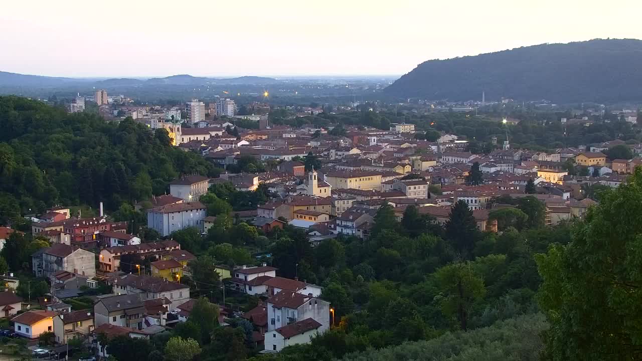Nova Gorica et Gorizia : Vue Imprenable depuis le Monastère Franciscain de Kostanjevica