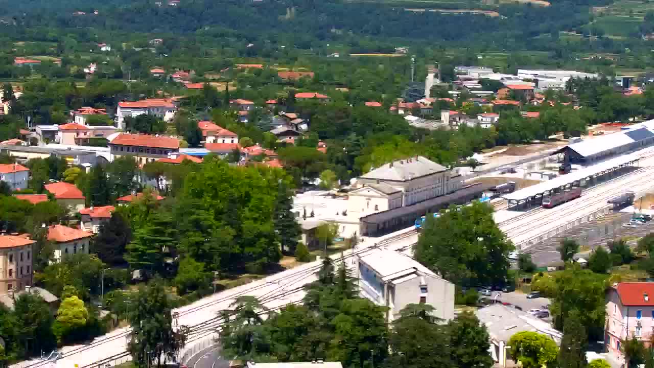 Nova Gorica i Gorica: Prekrasan Pogled iz Franjevačkog Samostana Kostanjevica