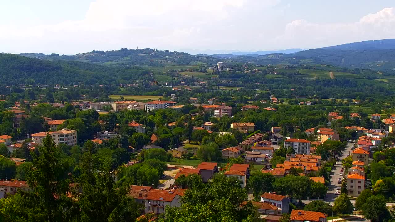 Nova Gorica e Gorizia: Panorama Mozzafiato dal Convento Francescano di Castagnevizza