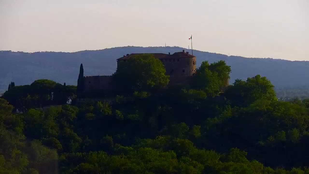 Nova Gorica e Gorizia: Panorama Mozzafiato dal Convento Francescano di Castagnevizza