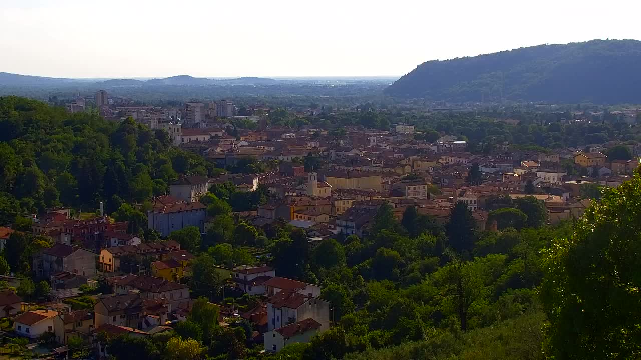 Nova Gorica e Gorizia: Panorama Mozzafiato dal Convento Francescano di Castagnevizza