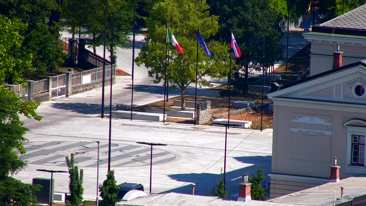 Nova Gorica e Gorizia: Panorama Mozzafiato dal Convento Francescano di Castagnevizza