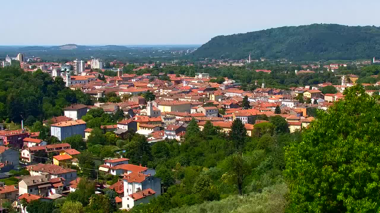 Nova Gorica y Gorizia: Impresionantes Vistas desde el Monasterio Franciscano de Kostanjevica