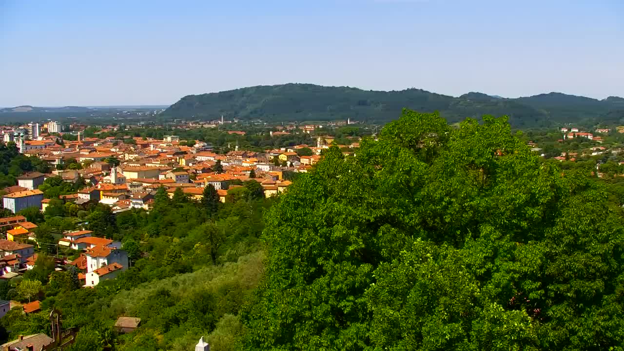 Nova Gorica y Gorizia: Impresionantes Vistas desde el Monasterio Franciscano de Kostanjevica