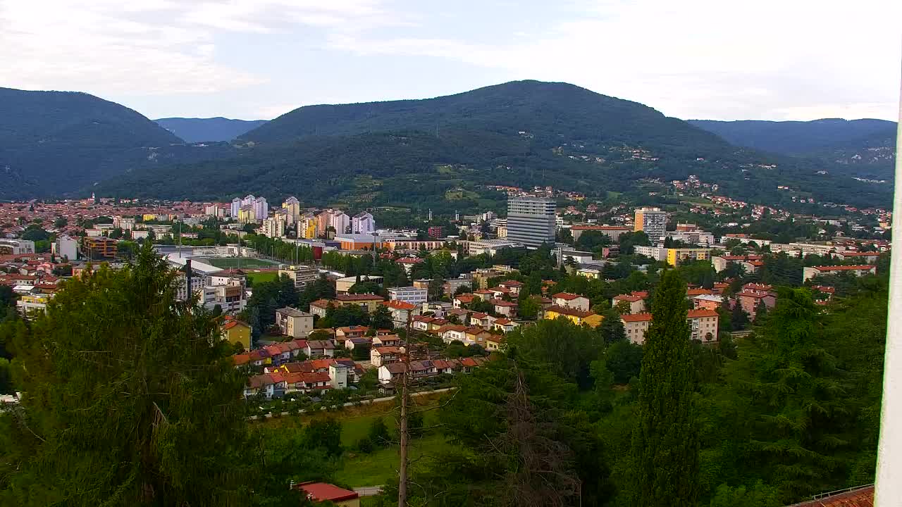 Nova Gorica i Gorica: Prekrasan Pogled iz Franjevačkog Samostana Kostanjevica