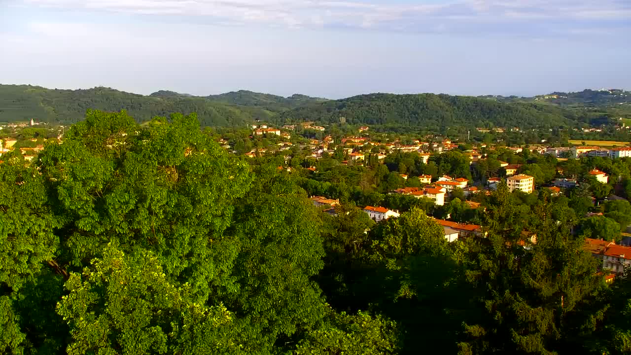 Nova Gorica i Gorica: Prekrasan Pogled iz Franjevačkog Samostana Kostanjevica