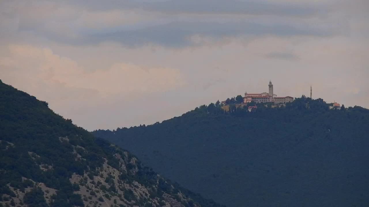Nova Gorica i Gorica: Prekrasan Pogled iz Franjevačkog Samostana Kostanjevica