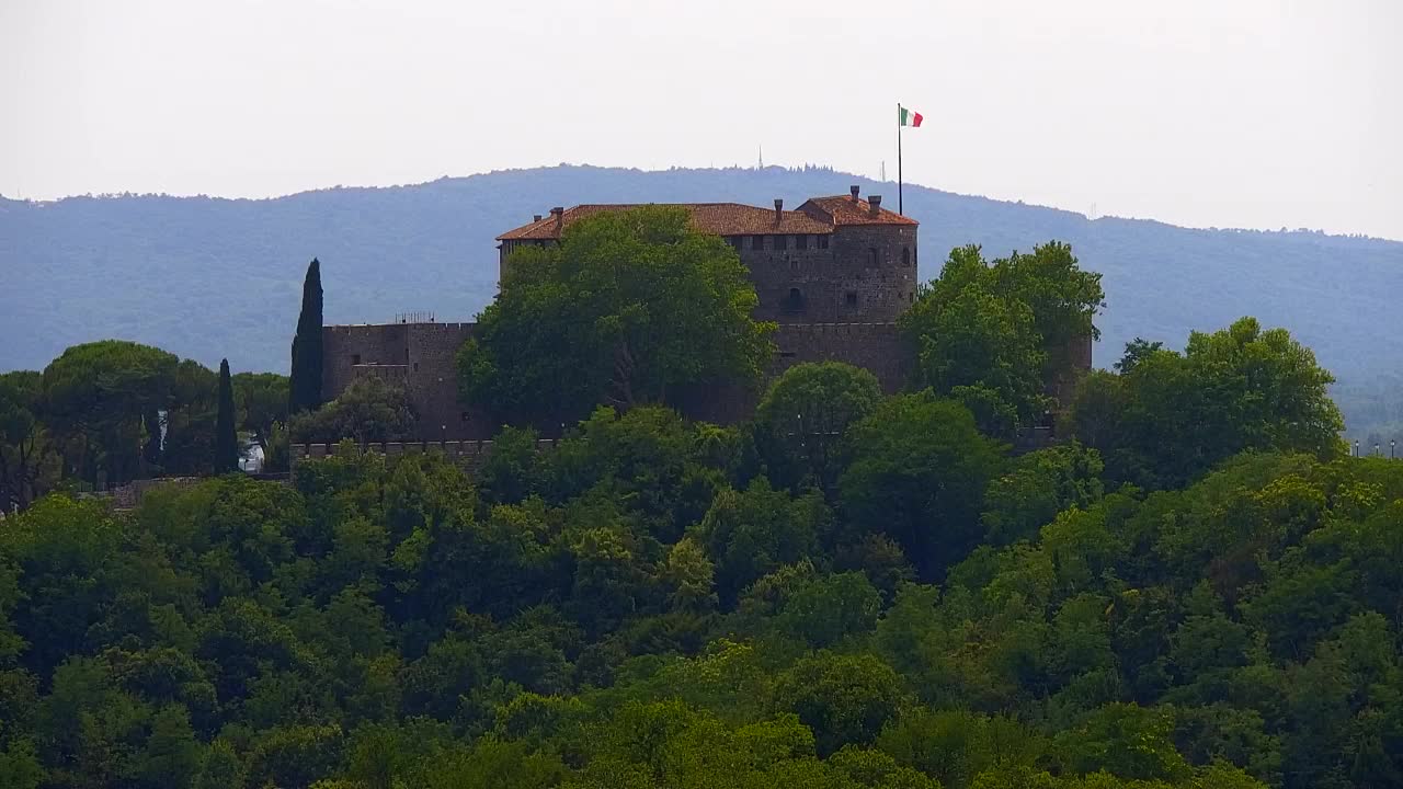 Nova Gorica y Gorizia: Impresionantes Vistas desde el Monasterio Franciscano de Kostanjevica