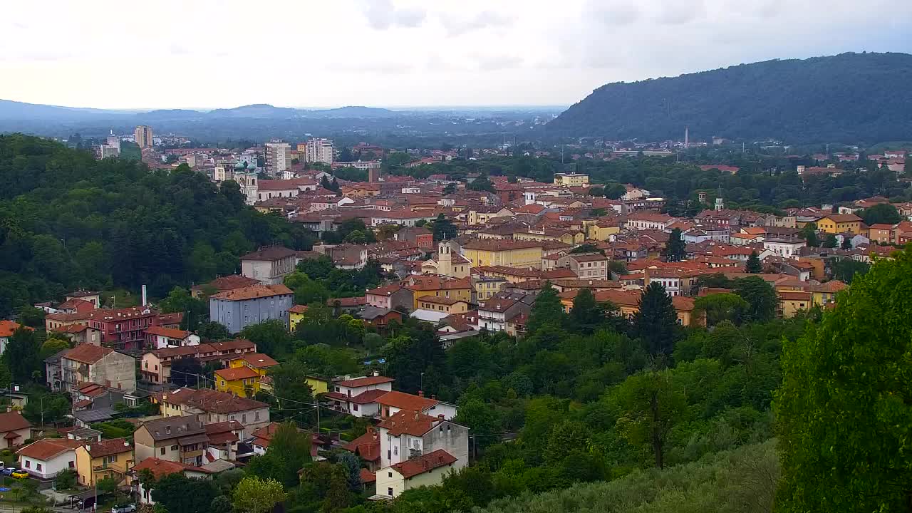 Nova Gorica i Gorica: Prekrasan Pogled iz Franjevačkog Samostana Kostanjevica