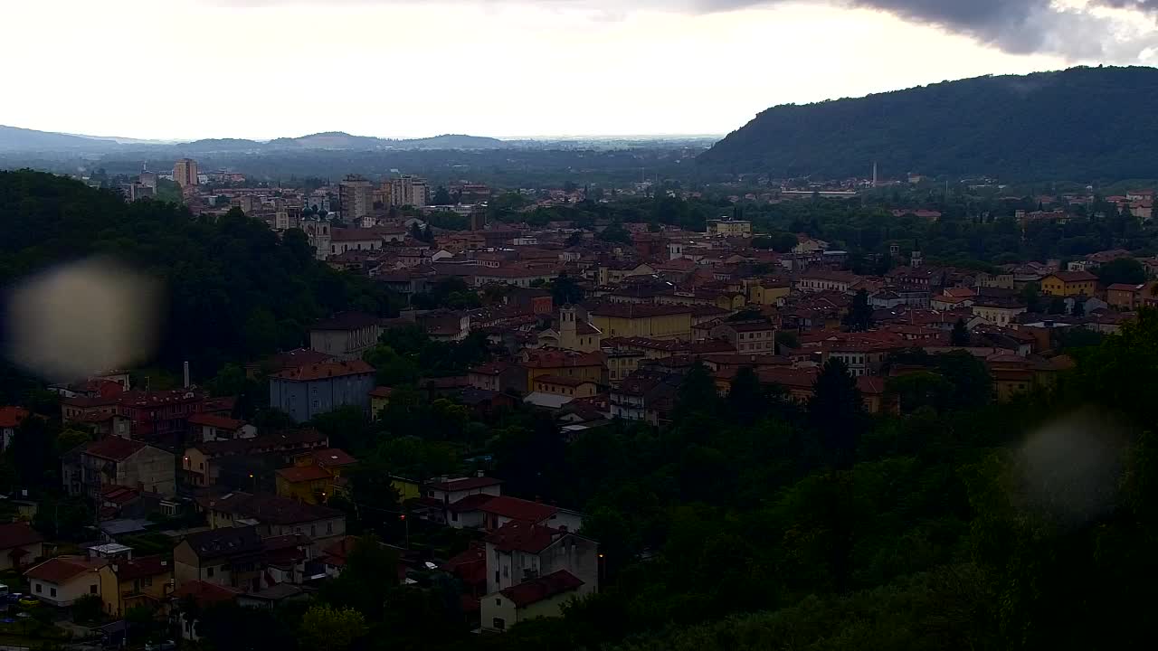 Nova Gorica e Gorizia: Panorama Mozzafiato dal Convento Francescano di Castagnevizza