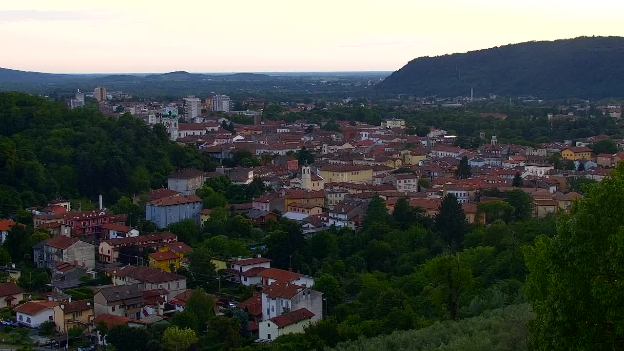 Nova Gorica in Gorica: Čudovit Razgled iz Frančiškanskega Samostana Kostanjevica