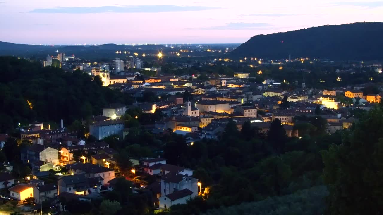 Nova Gorica e Gorizia: Panorama Mozzafiato dal Convento Francescano di Castagnevizza