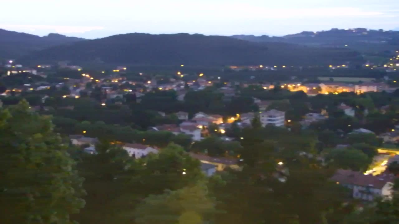Nova Gorica e Gorizia: Panorama Mozzafiato dal Convento Francescano di Castagnevizza