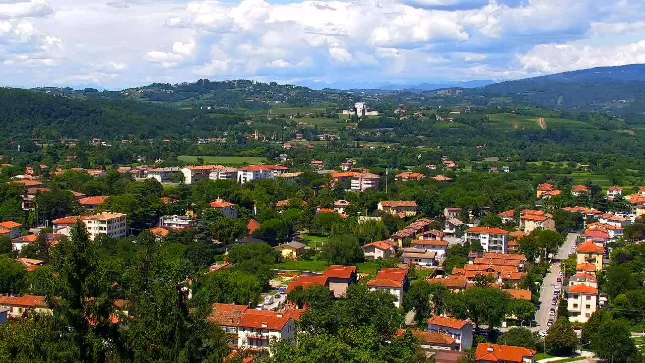 Nova Gorica y Gorizia: Impresionantes Vistas desde el Monasterio Franciscano de Kostanjevica
