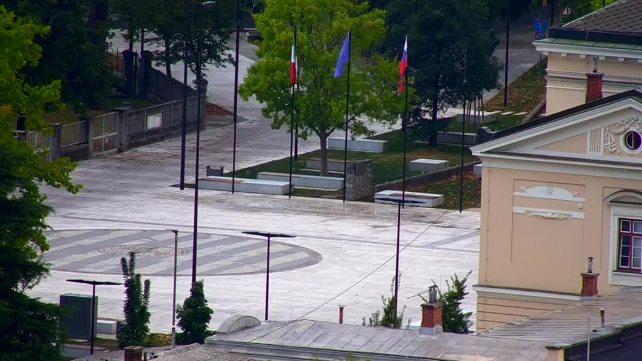 Nova Gorica i Gorica: Prekrasan Pogled iz Franjevačkog Samostana Kostanjevica