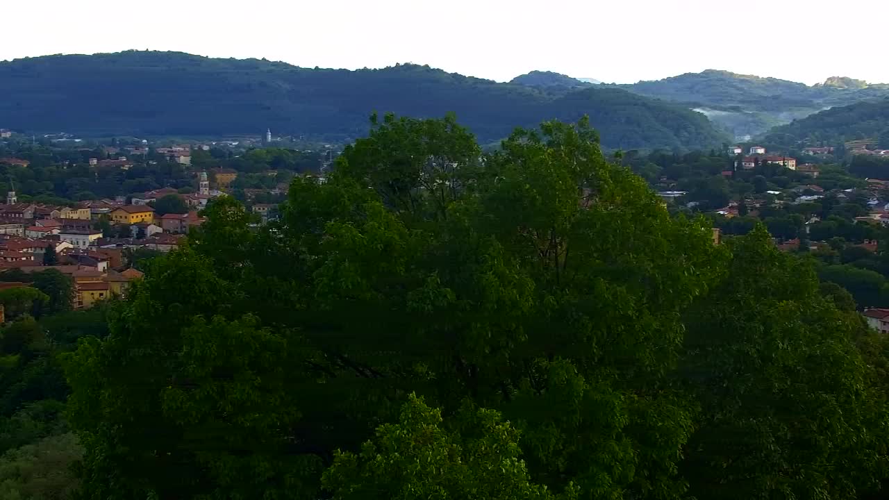Nova Gorica e Gorizia: Panorama Mozzafiato dal Convento Francescano di Castagnevizza