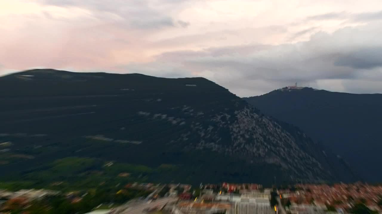 Nova Gorica e Gorizia: Panorama Mozzafiato dal Convento Francescano di Castagnevizza
