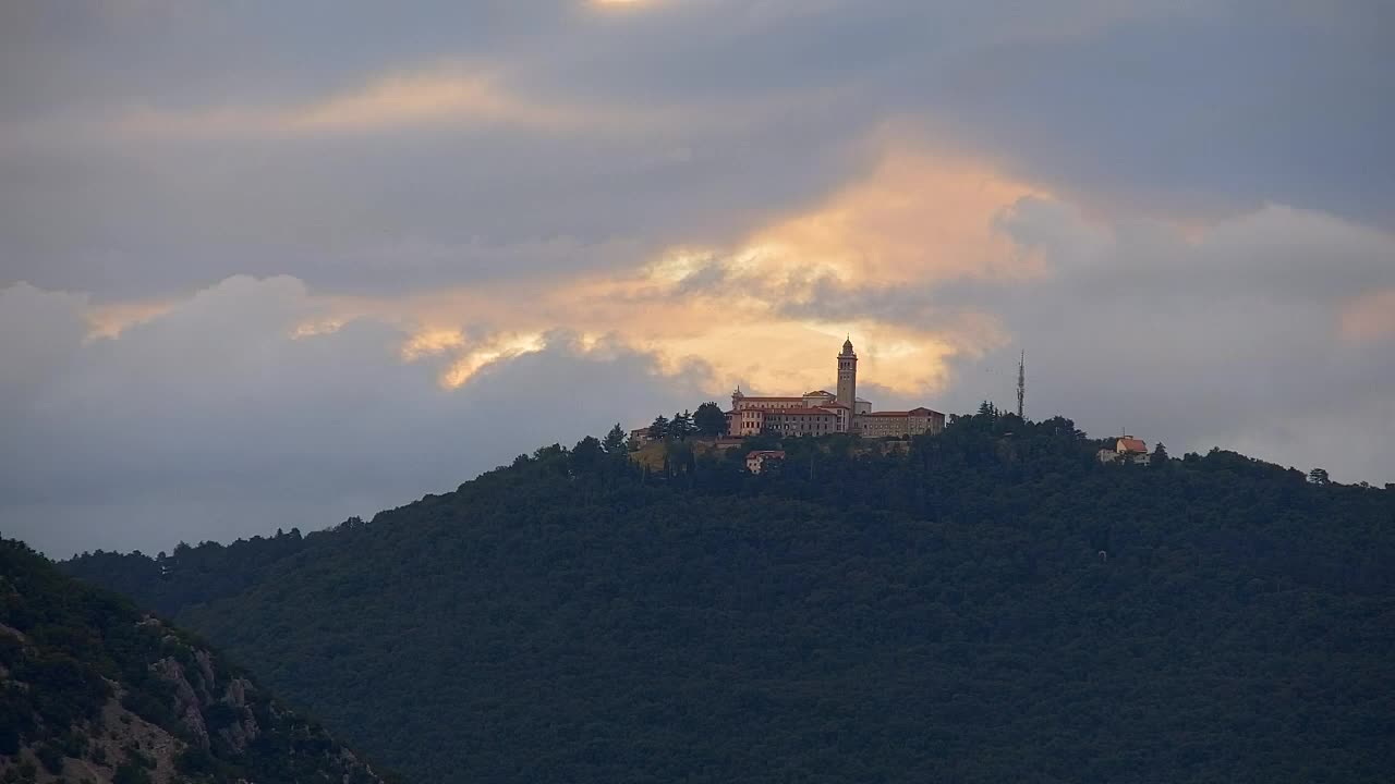 Nova Gorica und Görz: Atemberaubende Aussicht vom Franziskanerkloster Kostanjevica