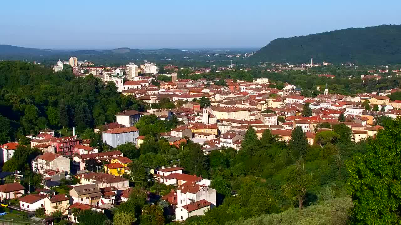 Nova Gorica y Gorizia: Impresionantes Vistas desde el Monasterio Franciscano de Kostanjevica
