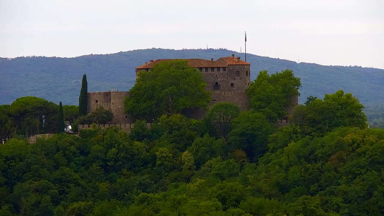 Nova Gorica und Görz: Atemberaubende Aussicht vom Franziskanerkloster Kostanjevica