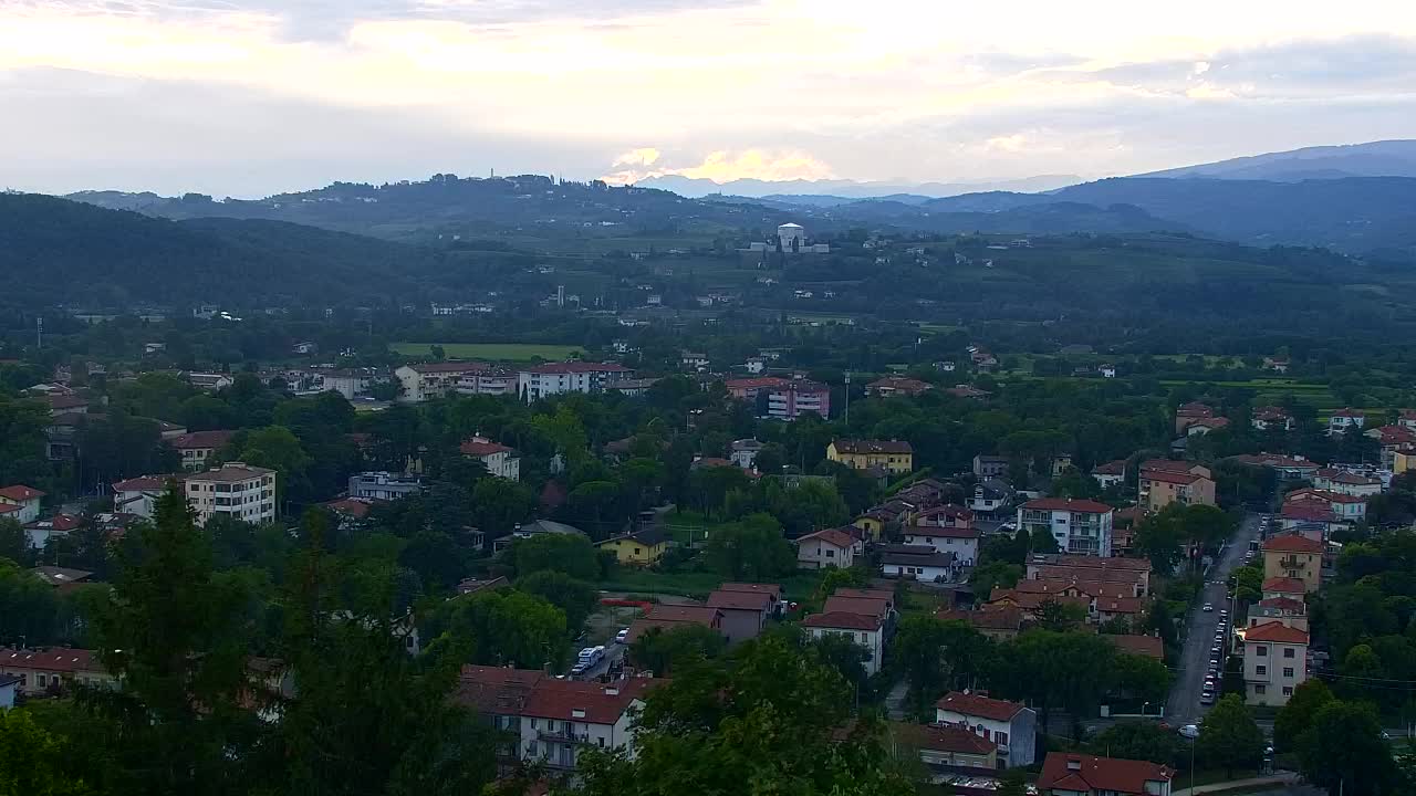 Nova Gorica et Gorizia : Vue Imprenable depuis le Monastère Franciscain de Kostanjevica