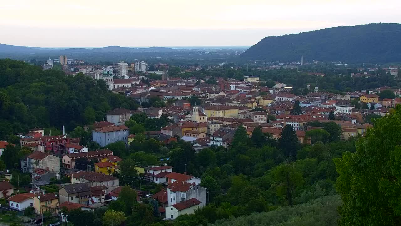 Nova Gorica und Görz: Atemberaubende Aussicht vom Franziskanerkloster Kostanjevica
