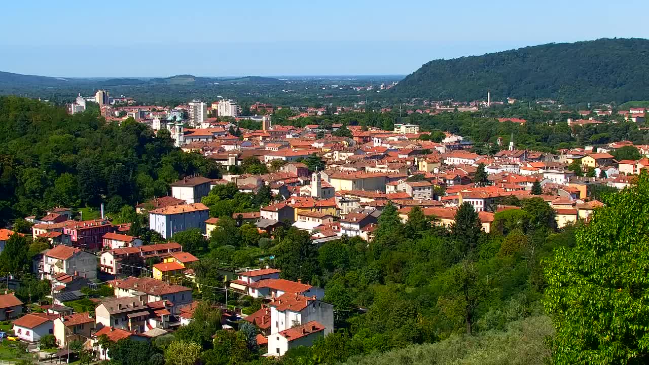 Nova Gorica y Gorizia: Impresionantes Vistas desde el Monasterio Franciscano de Kostanjevica