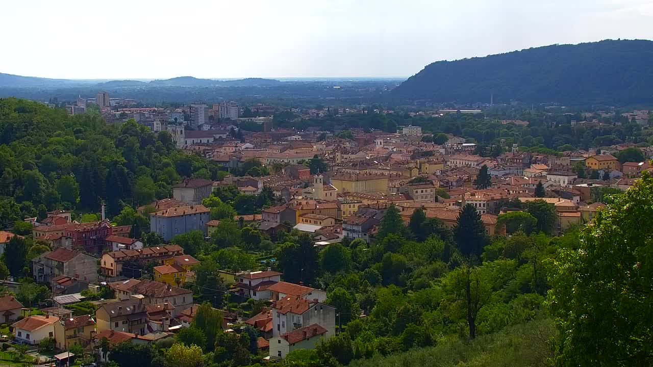 Nova Gorica y Gorizia: Impresionantes Vistas desde el Monasterio Franciscano de Kostanjevica