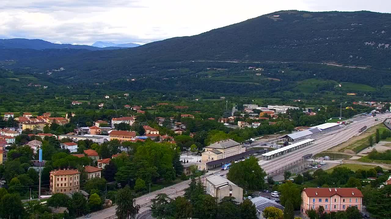 Nova Gorica y Gorizia: Impresionantes Vistas desde el Monasterio Franciscano de Kostanjevica