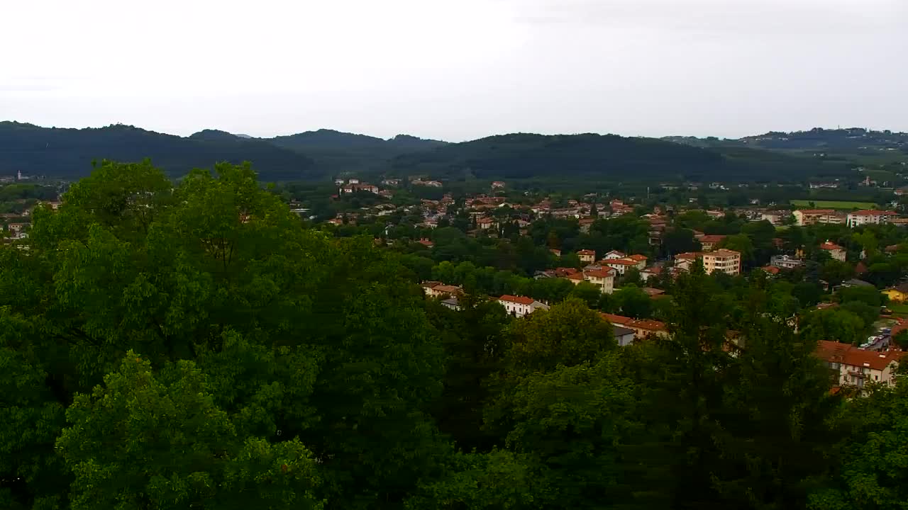 Nova Gorica e Gorizia: Panorama Mozzafiato dal Convento Francescano di Castagnevizza