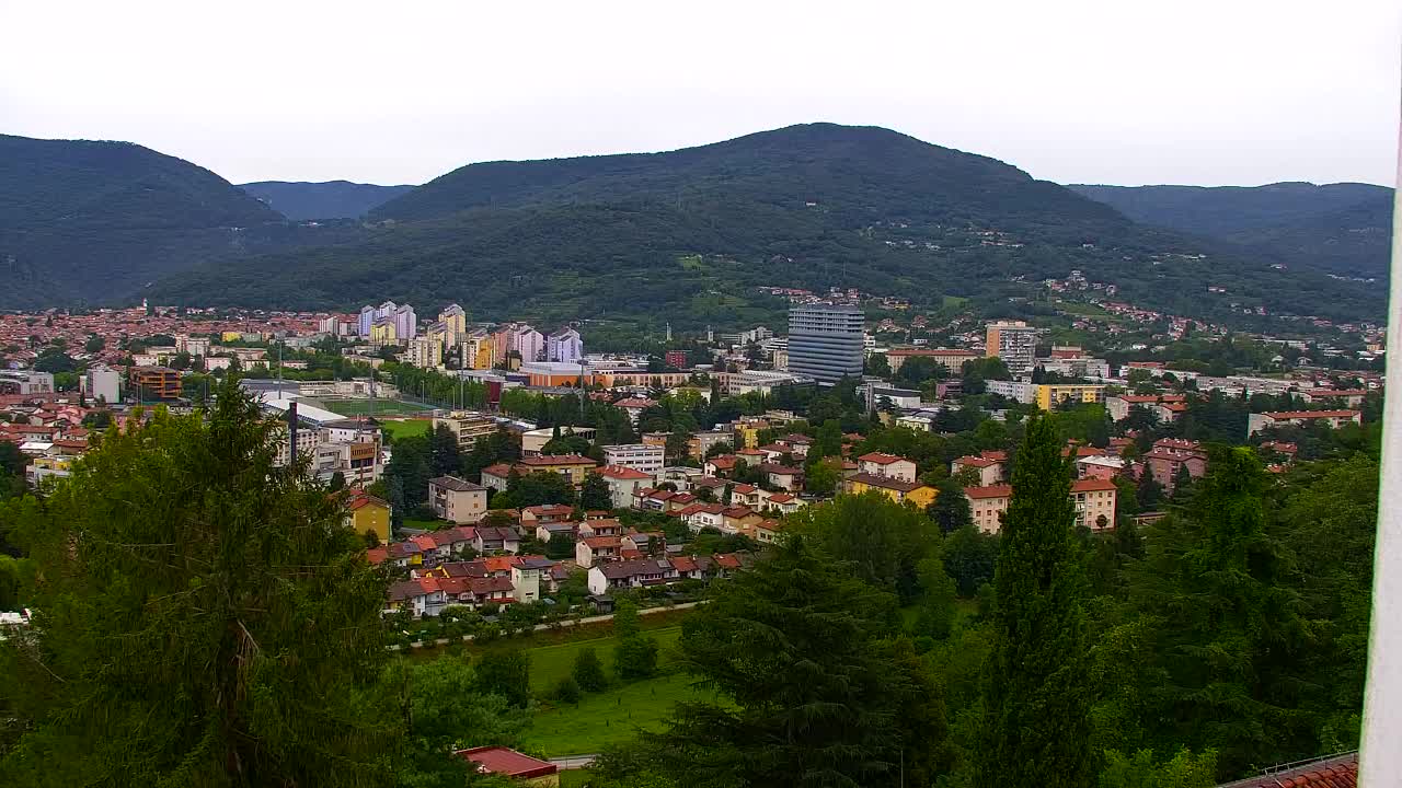 Nova Gorica e Gorizia: Panorama Mozzafiato dal Convento Francescano di Castagnevizza